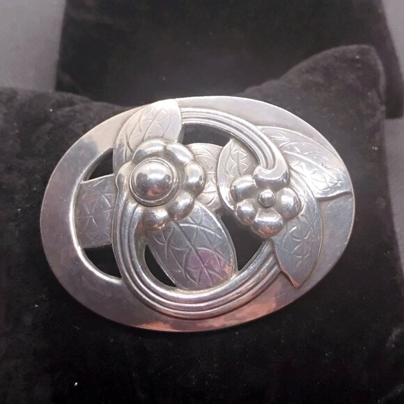 Georg Jensen Older 1920s Hallmark Oval Floral Sterling Brooch #13 Denmark 18.4g - Picture 2 of 6